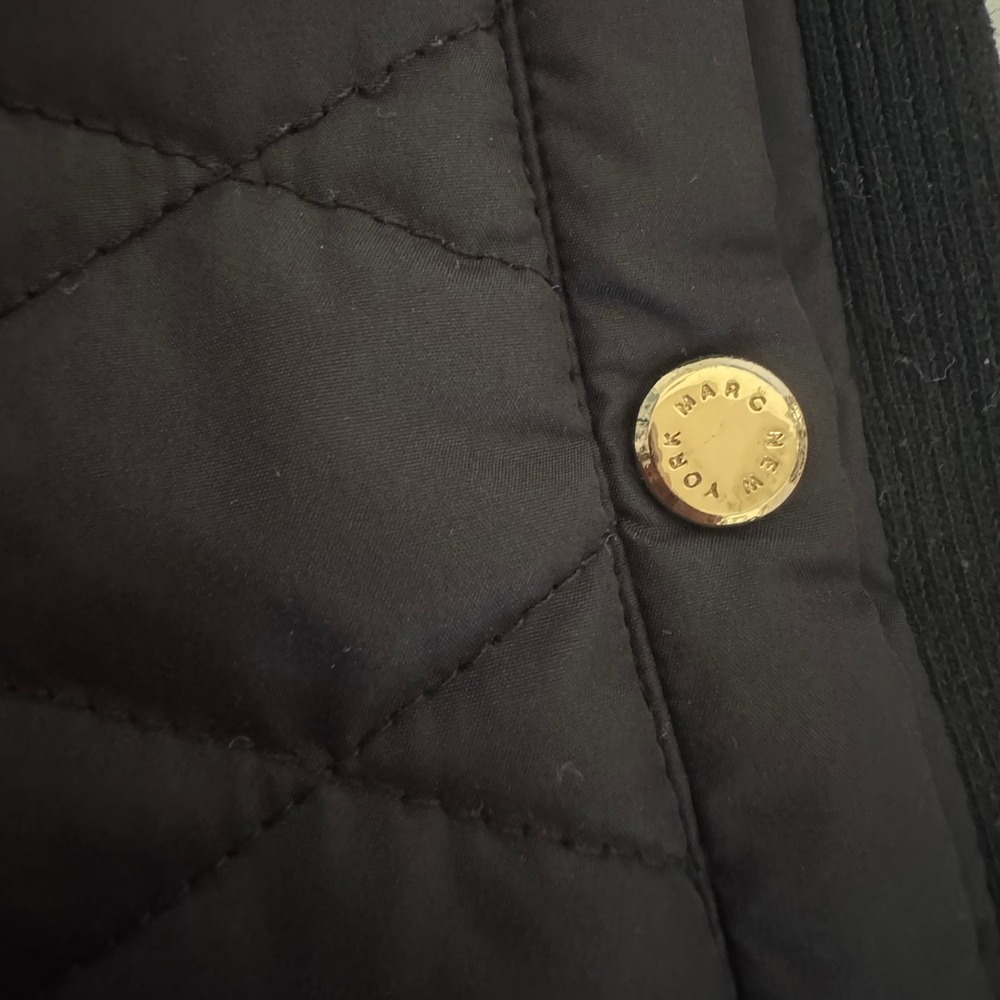 Marc New York Andrew Marc Black Quilted Puffer Vest Gold Zipper Ribbed Sides PS - Picture 7 of 12